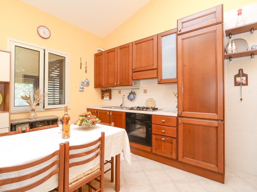 Villa Degli Olivi Campofelice Di Roccella Luaran gambar